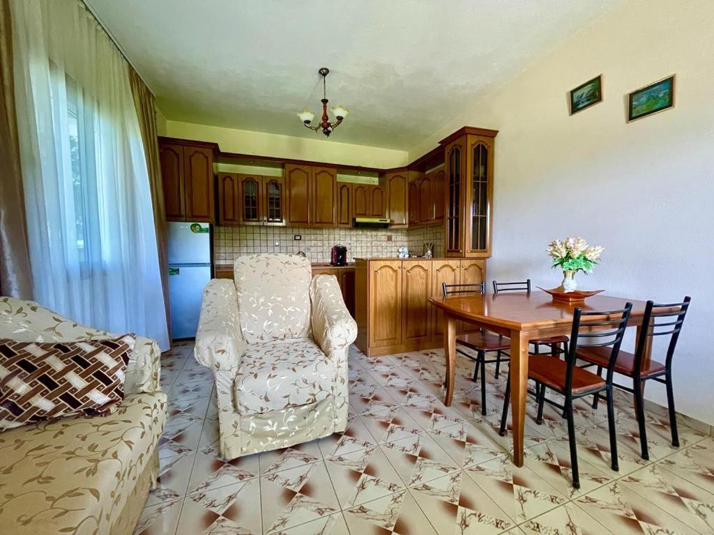 Cortina House Berat Apartment Кучова Екстериор снимка